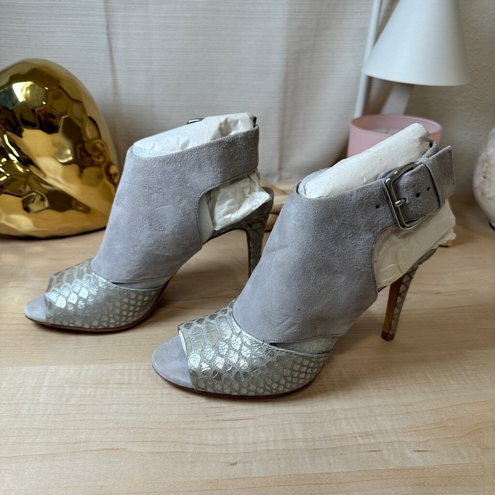 DONALD J PLINER Grey Suede Metallic Snakeskin Peep Toe Buckle Heels‎ 6M